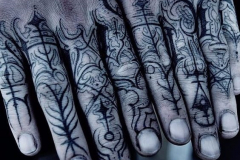 Татуировка : Узор на пальцах