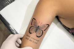 Тату : Бабочка, Надпись на плече