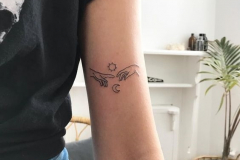 Татуировка : Руки, Луна на плече