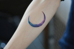Наколка : Луна, Цветные на предплечье