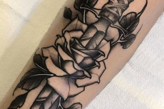 Татуировка : Роза, Цветы на предплечье