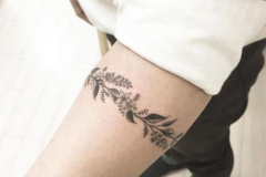 Татуировка : Браслет, Листья на предплечье