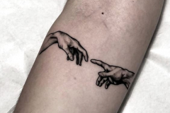 Татуировка : Мини, Руки на предплечье