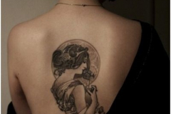 Татуировка : Люди на спине