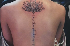 Татуировка : Цветы, Узор на спине